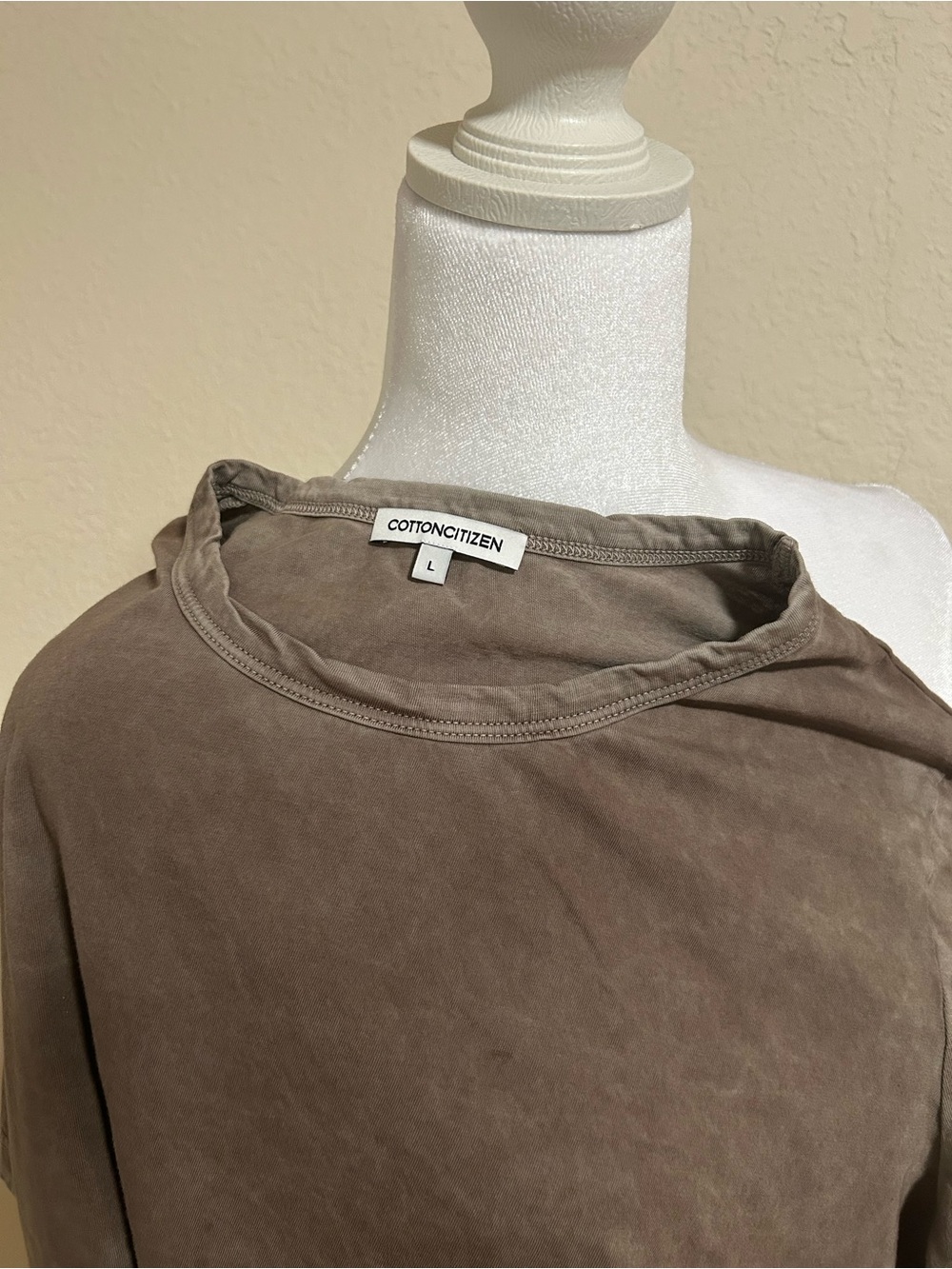 Cotton Citizen Standard in Vintage taupe Short Sleeve Crew Tee - Picture 7 of 7